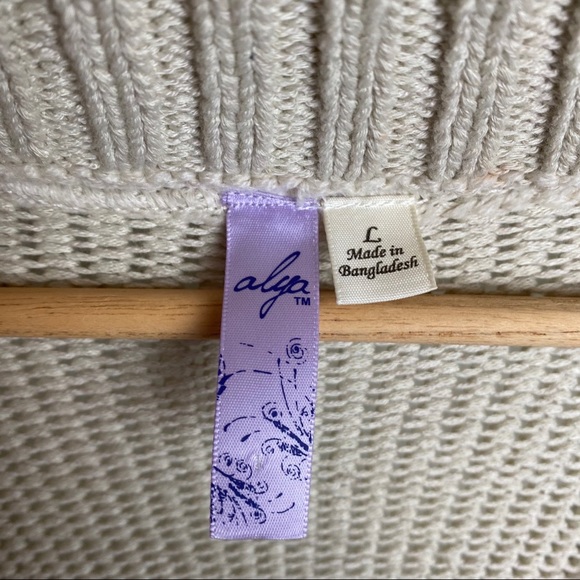 Francesca’s Alya Keyhole Neck Beige Knit Sweater - Picture 3 of 5